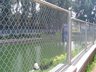 鋁包鋼護欄網(wǎng)圖片4 鋁包鋼護欄網(wǎng)圖片4