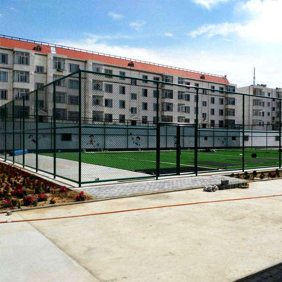 浸塑籃球場圍網(wǎng)圖片2 浸塑籃球場圍網(wǎng)圖片2