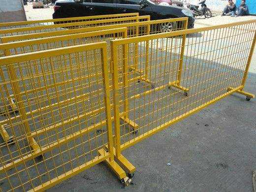 可移動護(hù)欄網(wǎng)圖片1