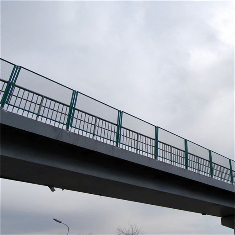 框架橋防拋網(wǎng)圖片2 框架橋防拋網(wǎng)圖片2