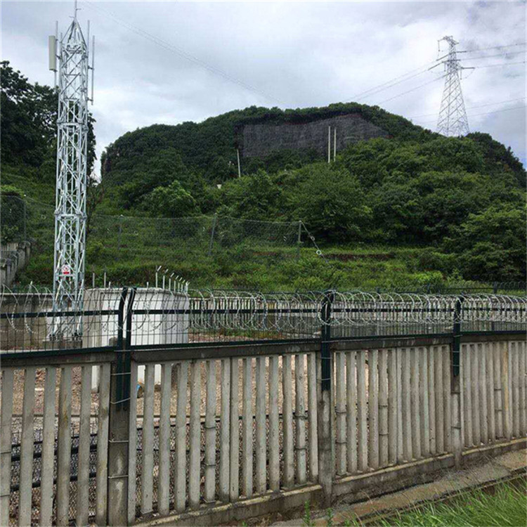 鐵路框架護(hù)欄 圖片1 鐵路框架護(hù)欄 圖片1