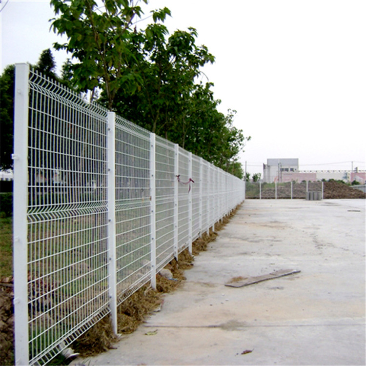 圈地養(yǎng)雞圍網(wǎng)圖片3 圈地養(yǎng)雞圍網(wǎng)圖片3