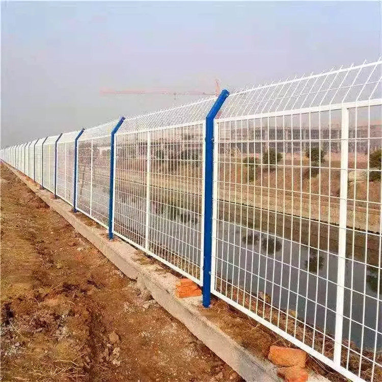 堤壩河道護欄網(wǎng)圖片2 堤壩河道護欄網(wǎng)圖片2