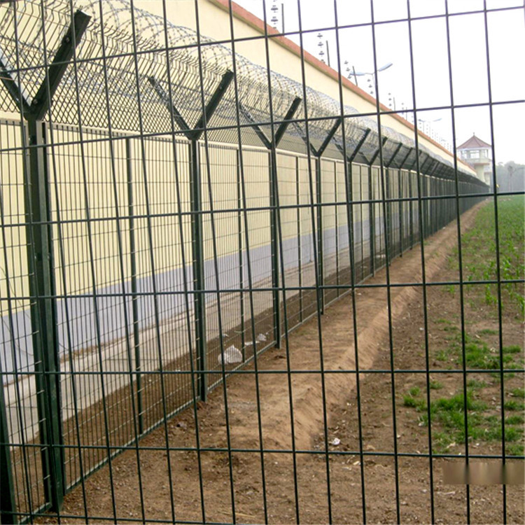 Y型立柱護欄網(wǎng)圖片3 Y型立柱護欄網(wǎng)圖片3