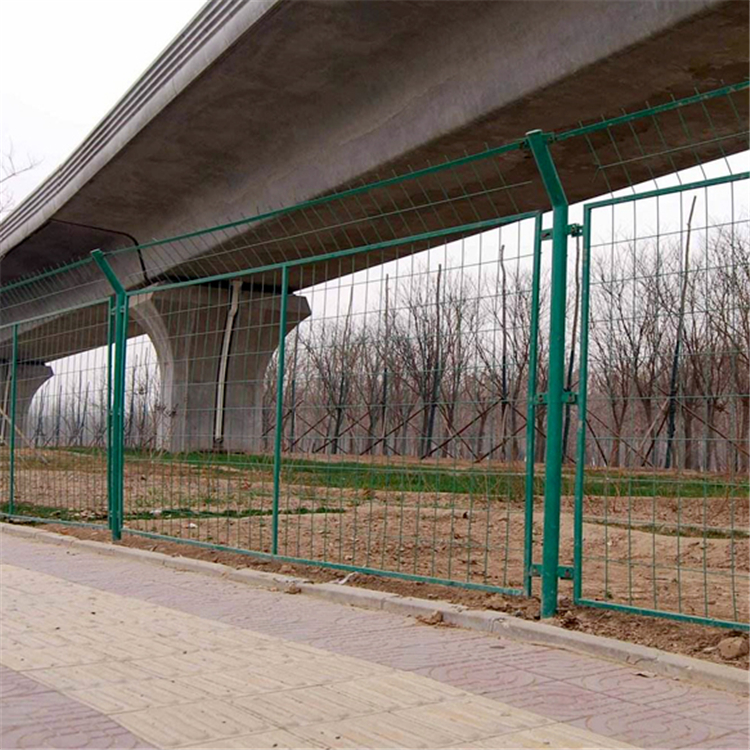 高速公路護欄網(wǎng)圖片1 高速公路護欄網(wǎng)圖片1