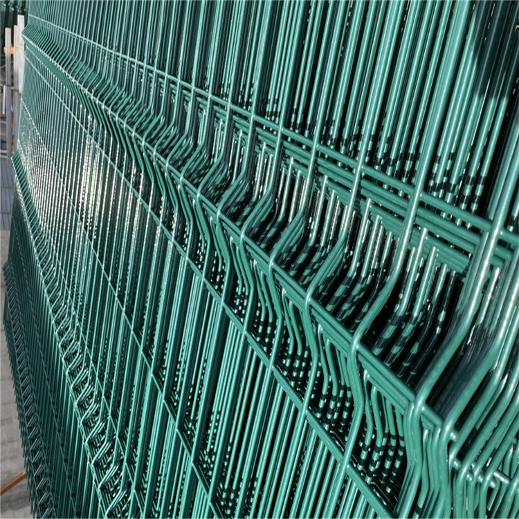 農(nóng)場雙邊絲護欄圖片2 農(nóng)場雙邊絲護欄圖片2