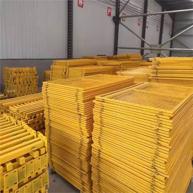 施工現(xiàn)場圍欄圖片3 施工現(xiàn)場圍欄圖片3