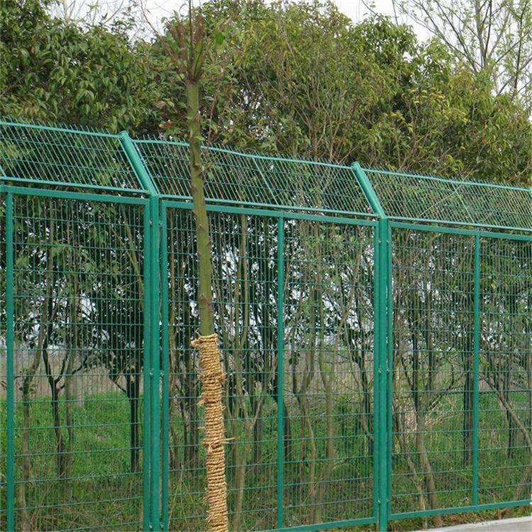 公路框架護(hù)欄網(wǎng)廠(chǎng)圖片4