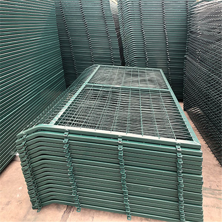 鐵路防護(hù)柵欄圖片2 鐵路防護(hù)柵欄圖片2