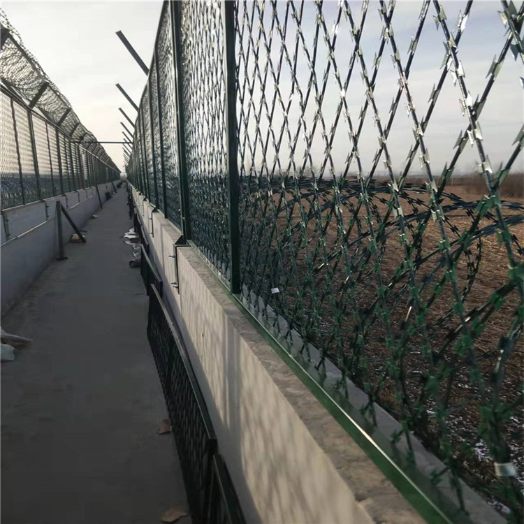 監(jiān)獄防護網(wǎng)樣式圖片2 監(jiān)獄防護網(wǎng)樣式圖片2