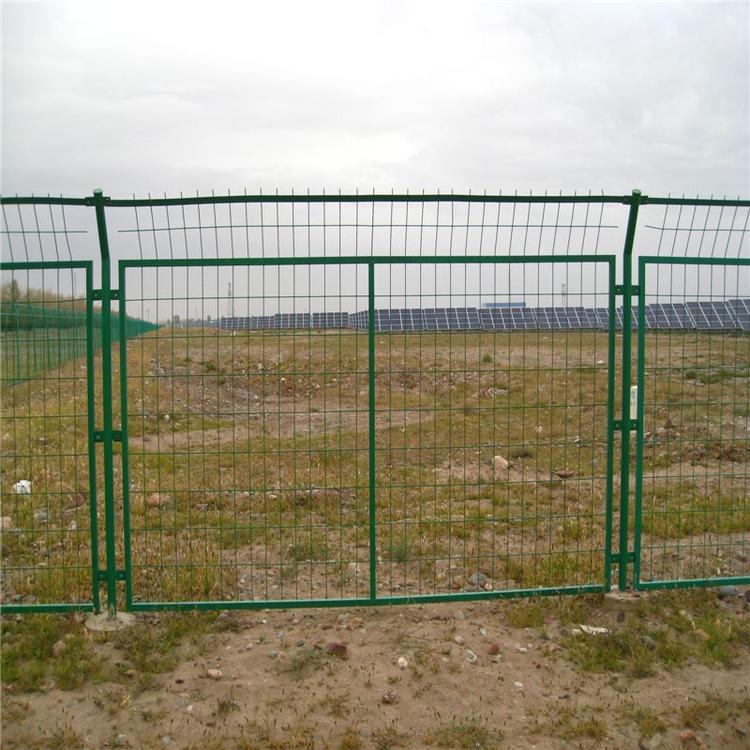 光伏電站鐵絲隔離網(wǎng)圖片4 光伏電站鐵絲隔離網(wǎng)圖片4