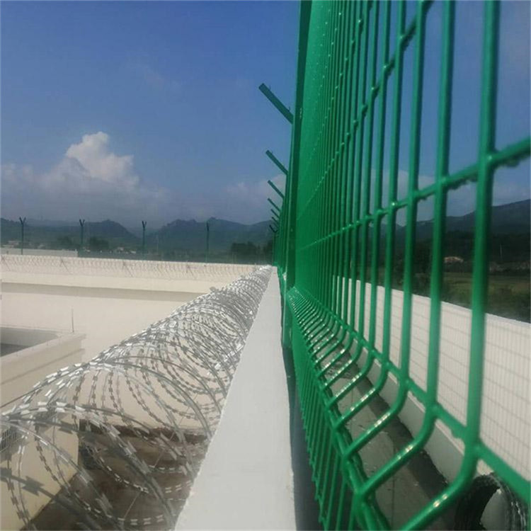 獄用的鐵絲網(wǎng)護欄圖片3